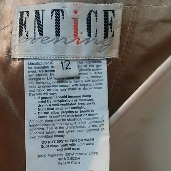 Gold beaded formal dress with fishtail backing - Picture 7 of 7